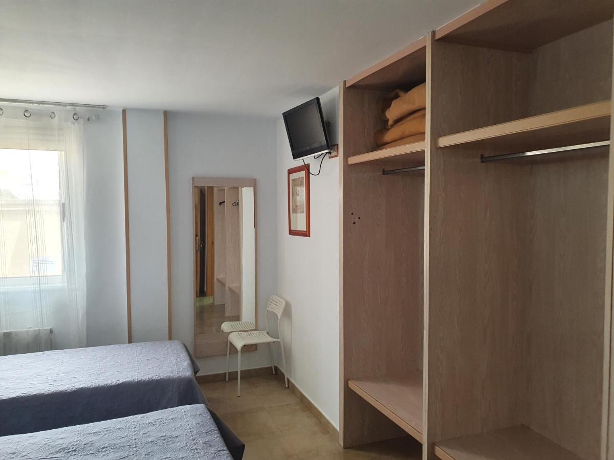 Hostal Fronton Алькобендас Экстерьер фото